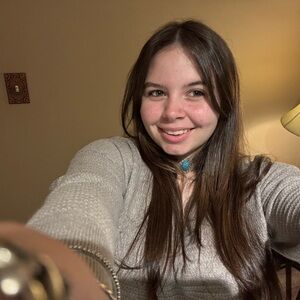 Meet your Posher, Ava